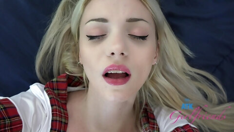 Blonde college chick gets fingered by her man - Cecelia Taylor