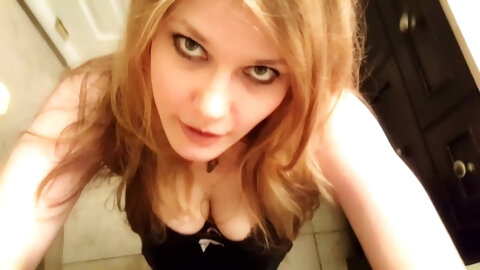 College teen sucks cock in the bathroom and gets massive creampie!