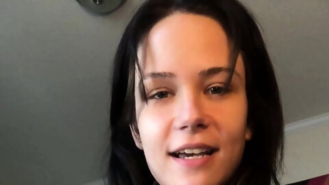 Amateur Webcam Teen Flashes Masturbates