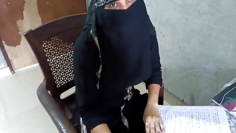 demanded me to fuck my land in return for giving notes.