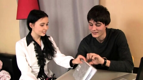 Striking barely legal Sandra gets her cooter torn apart