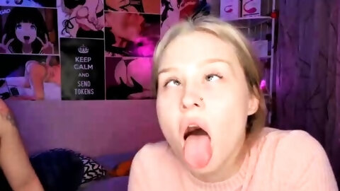 Blonde and brunette lesbian licking voyeured in taxi